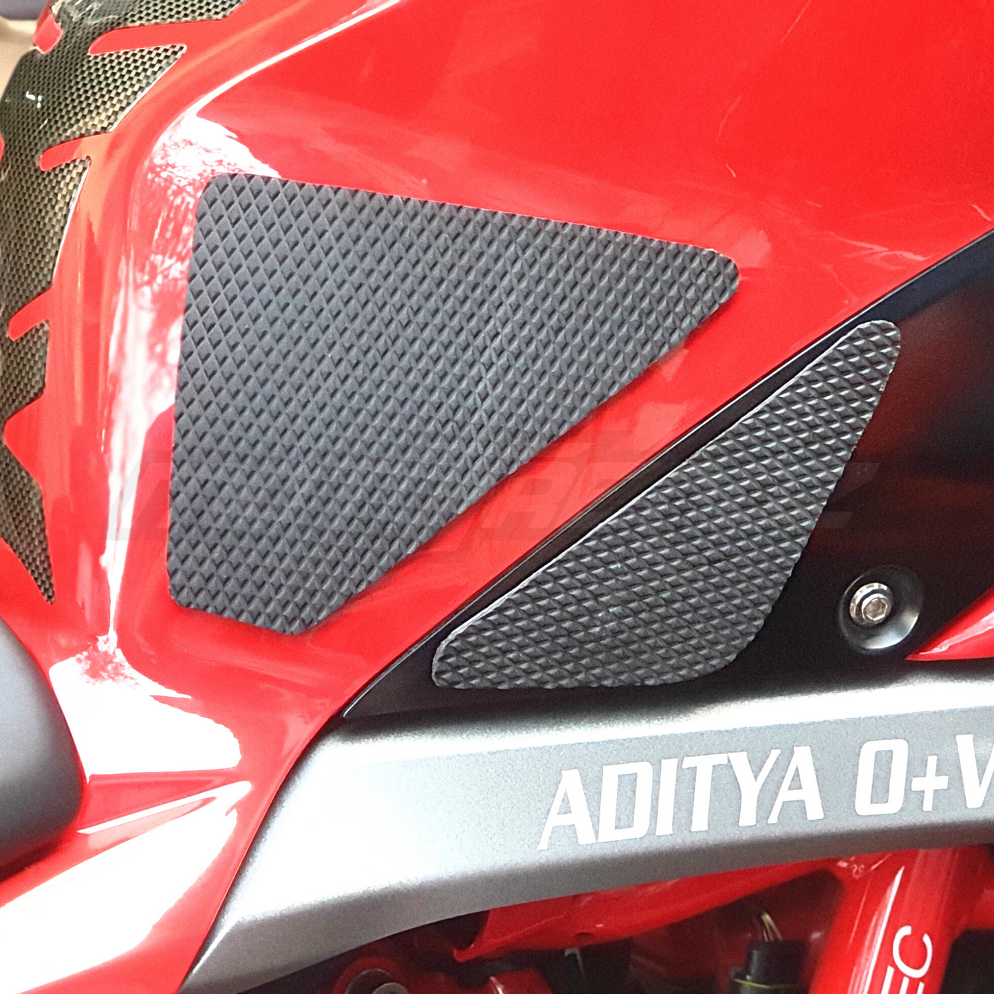 MOTOTRENDZ TRACTION PADS TVS APACHE RR310 (SIDES)